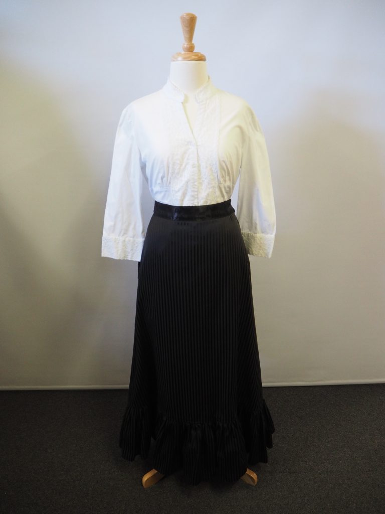 Edwardian Bustle costume