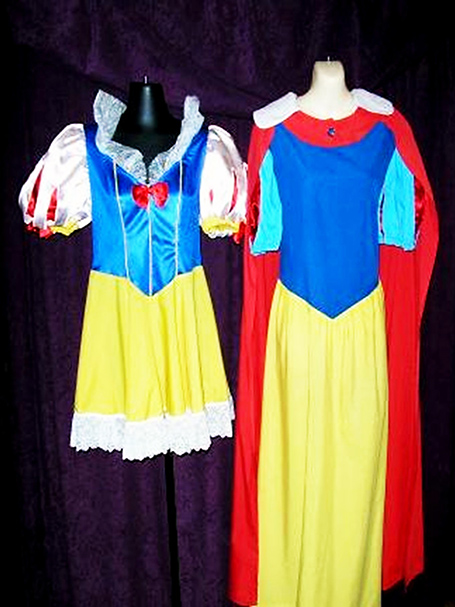 Long traditional modest Snow White costume