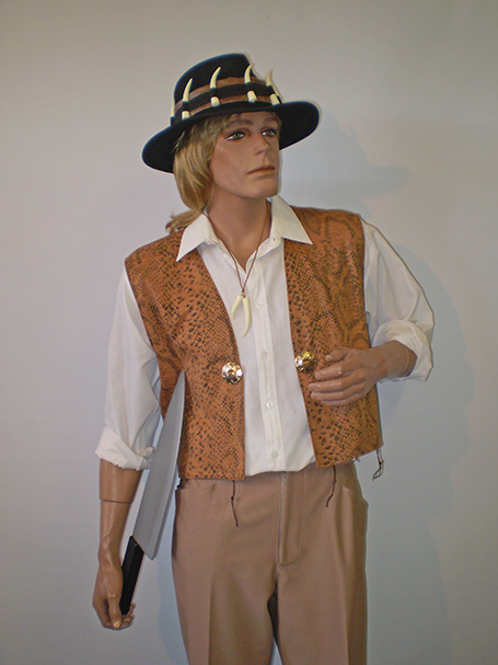 Crocodile Dundee costume, Sydney